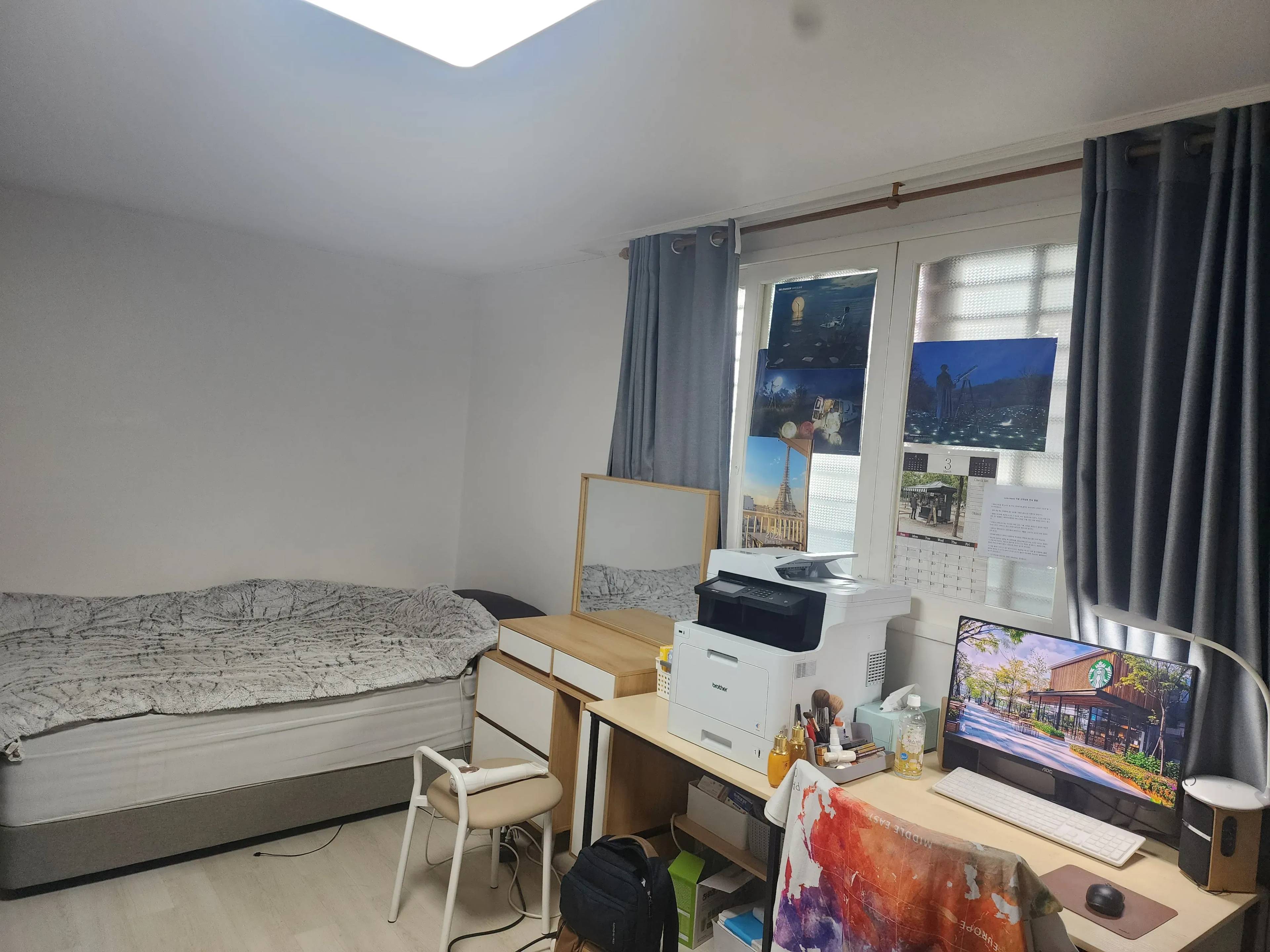 Room image 1