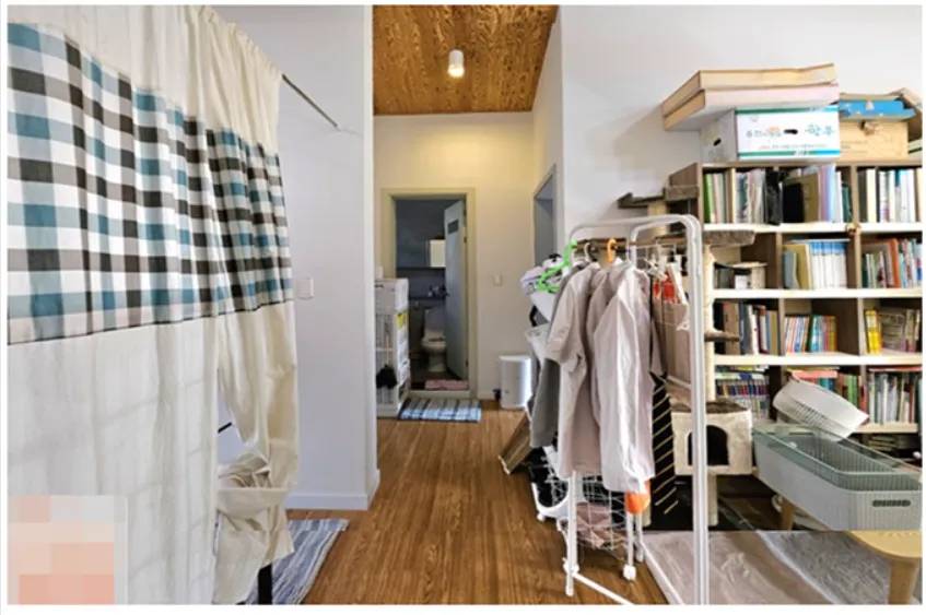 Room image 11