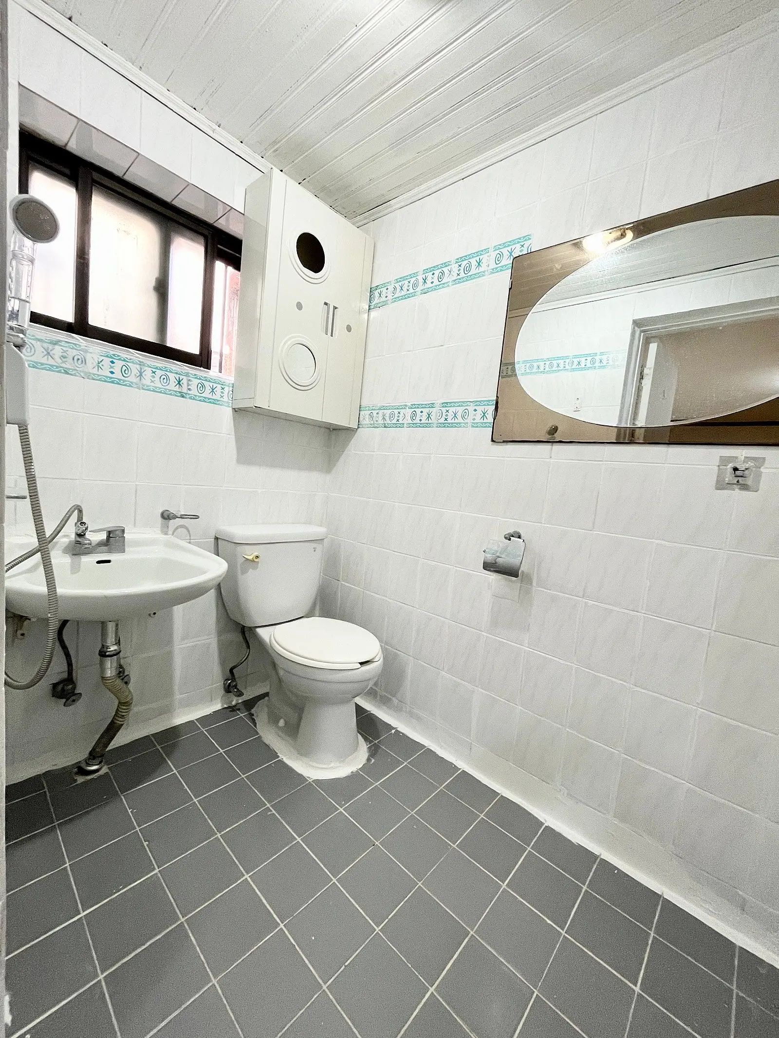 Room image 4