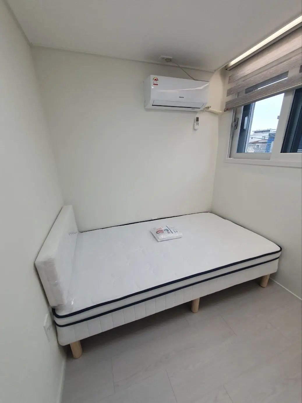 Room image 3