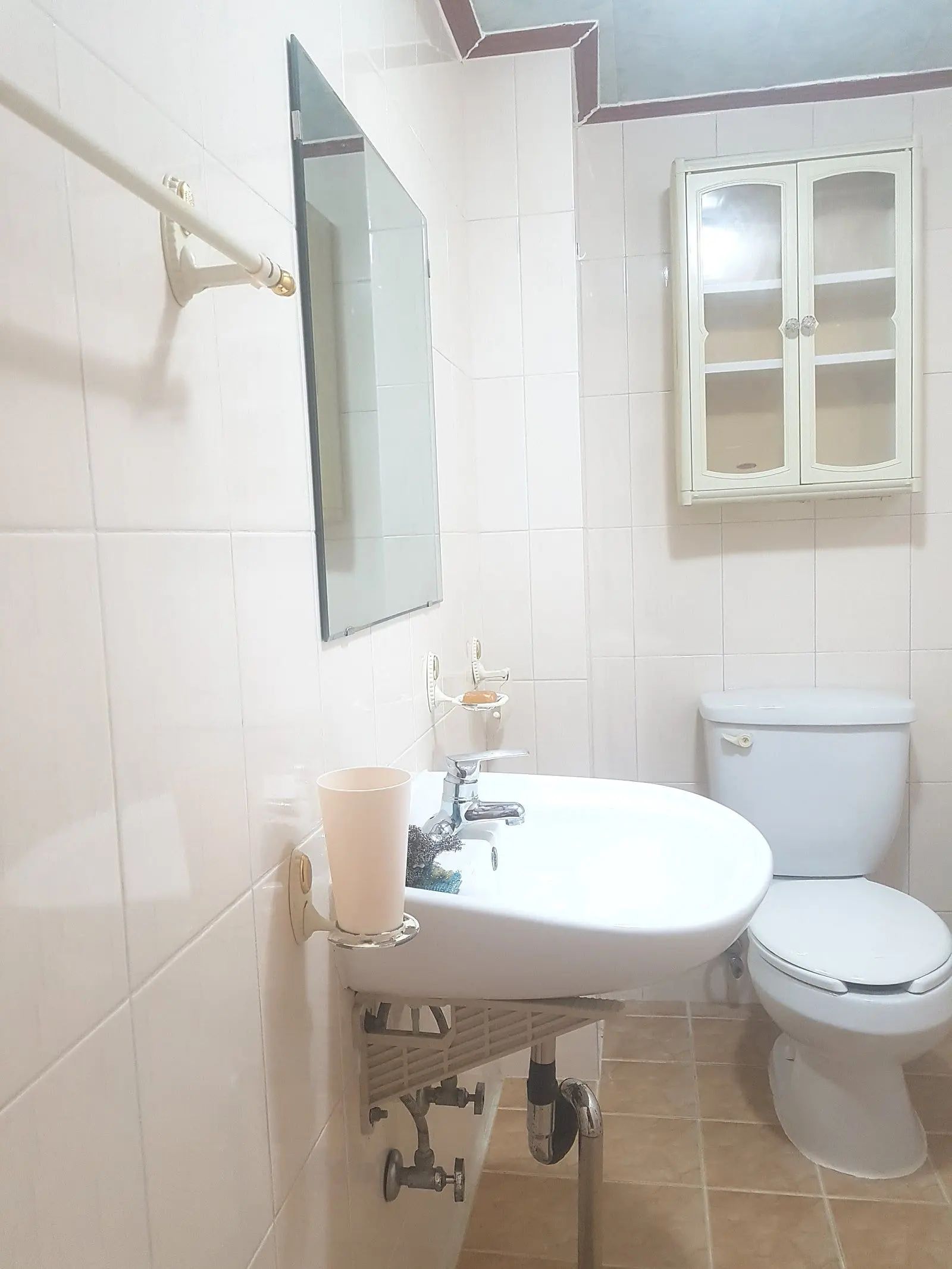 Room image 3