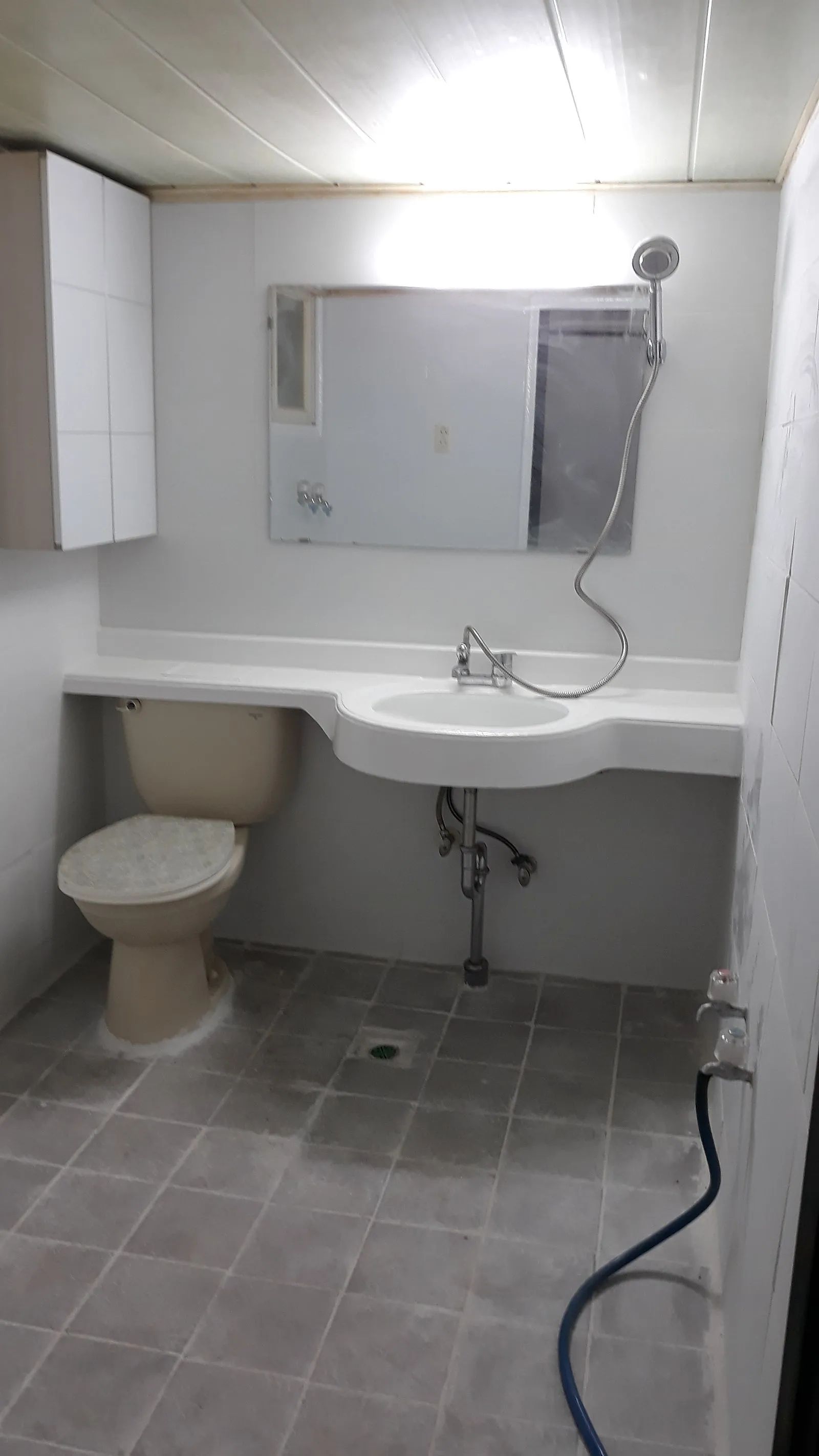 Room image 4