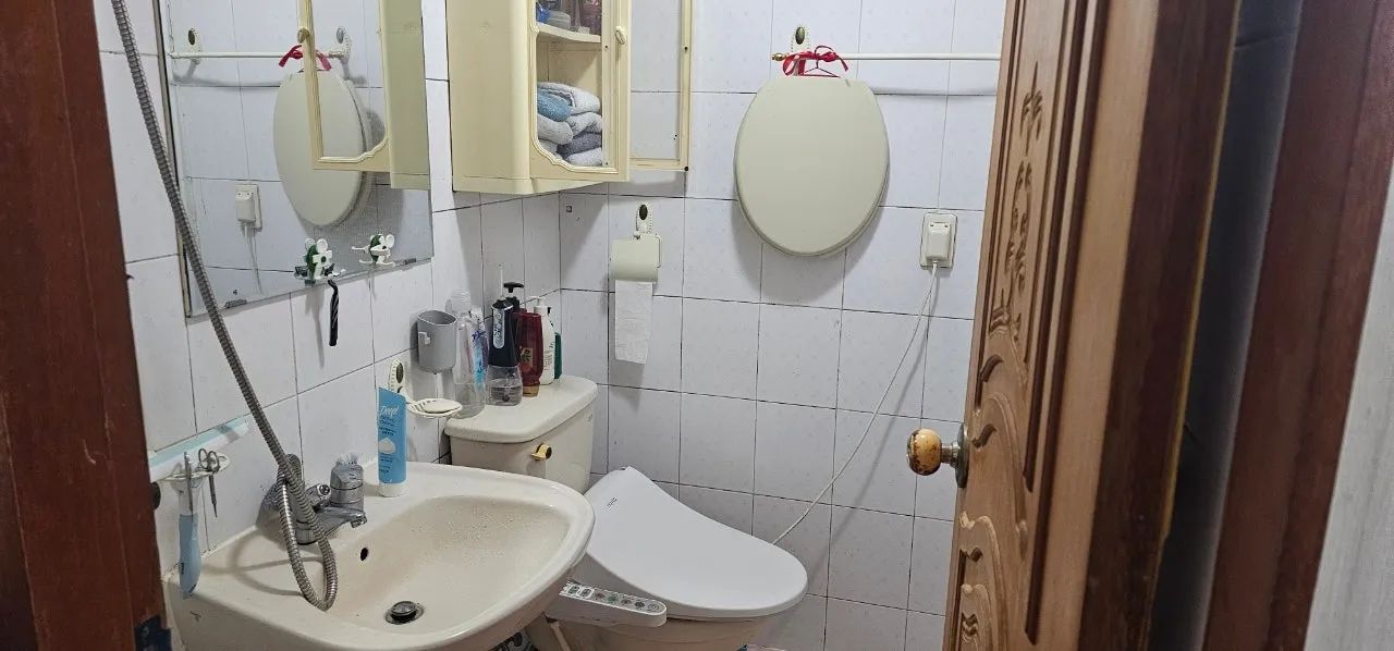 Room image 2