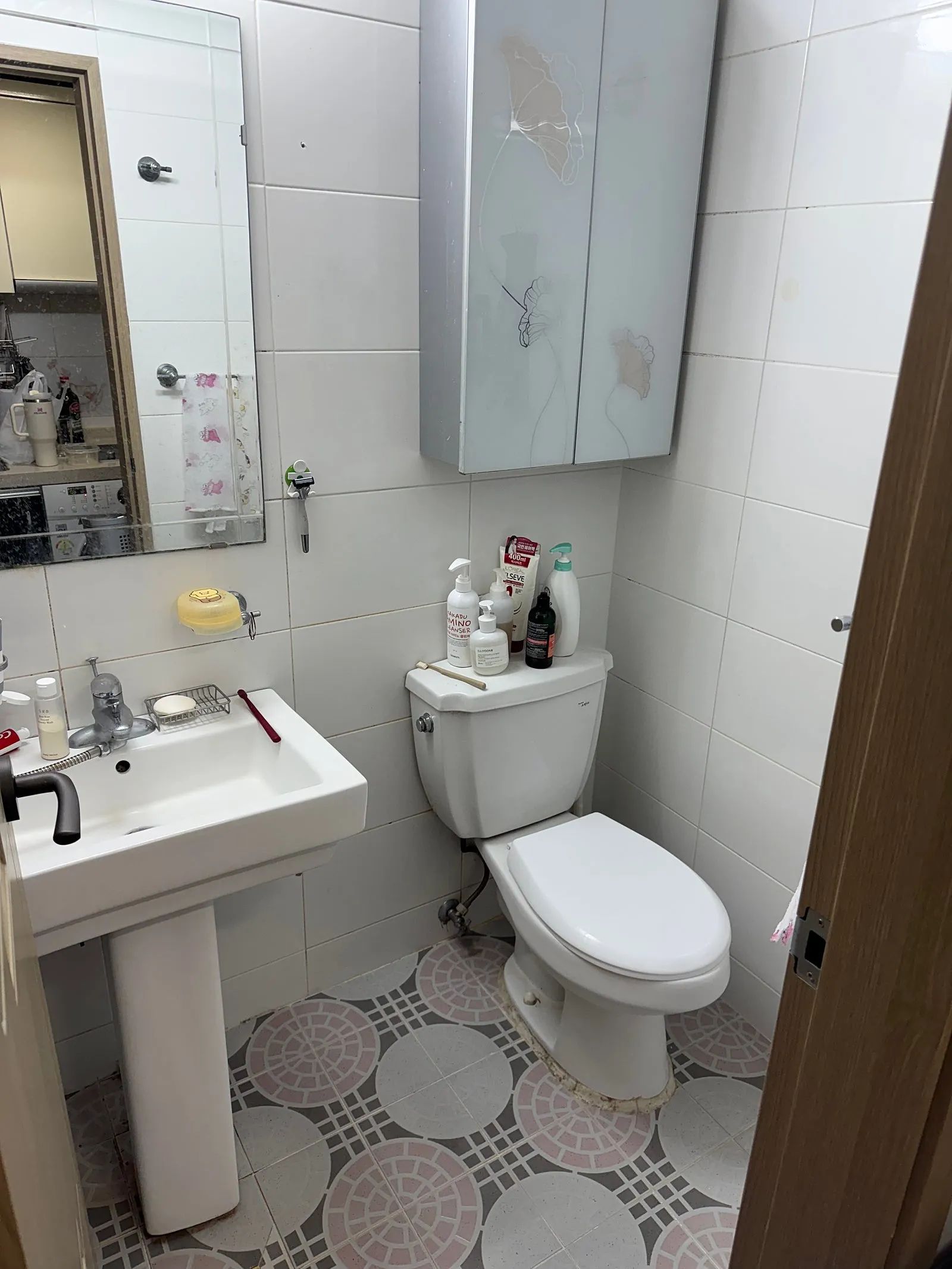 Room image 4