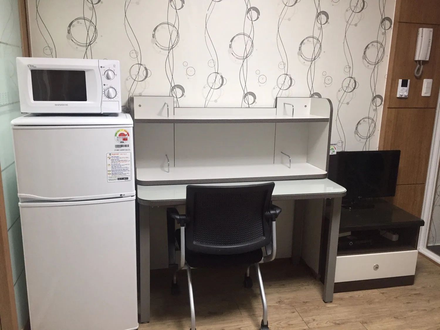 Room image 3