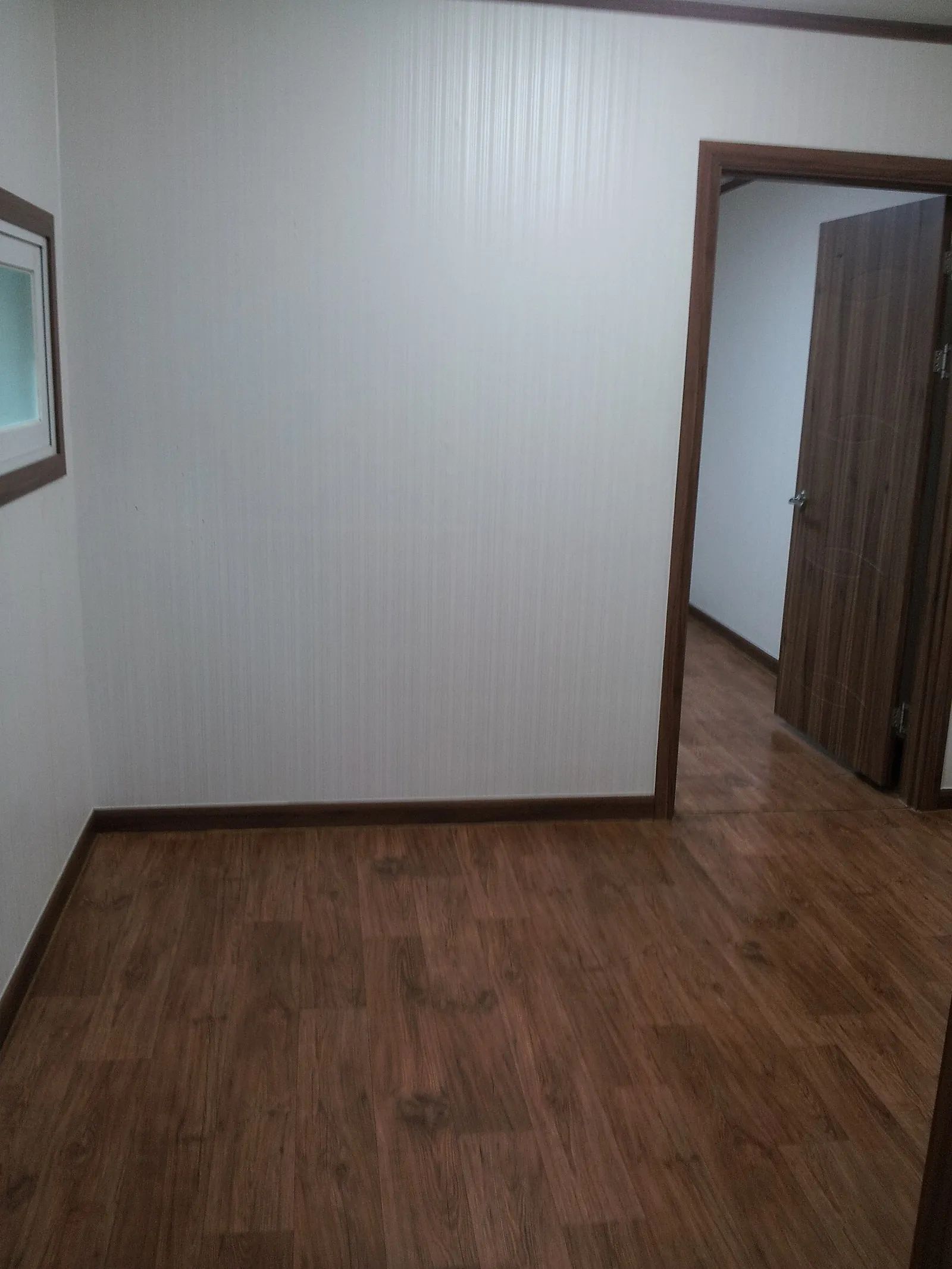 Room image 3