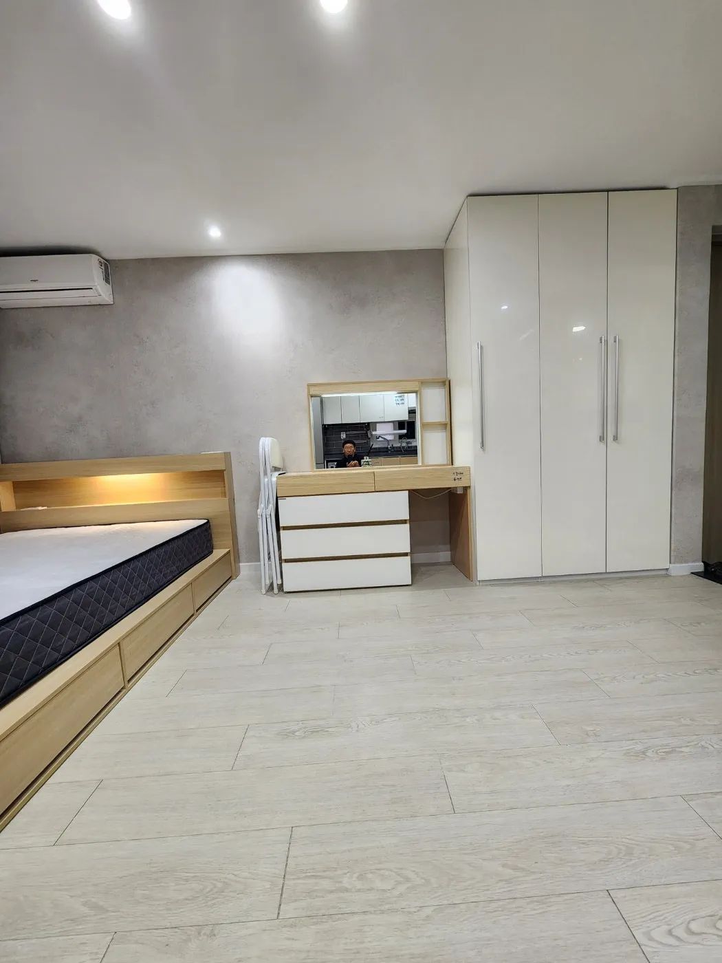 Room image 2