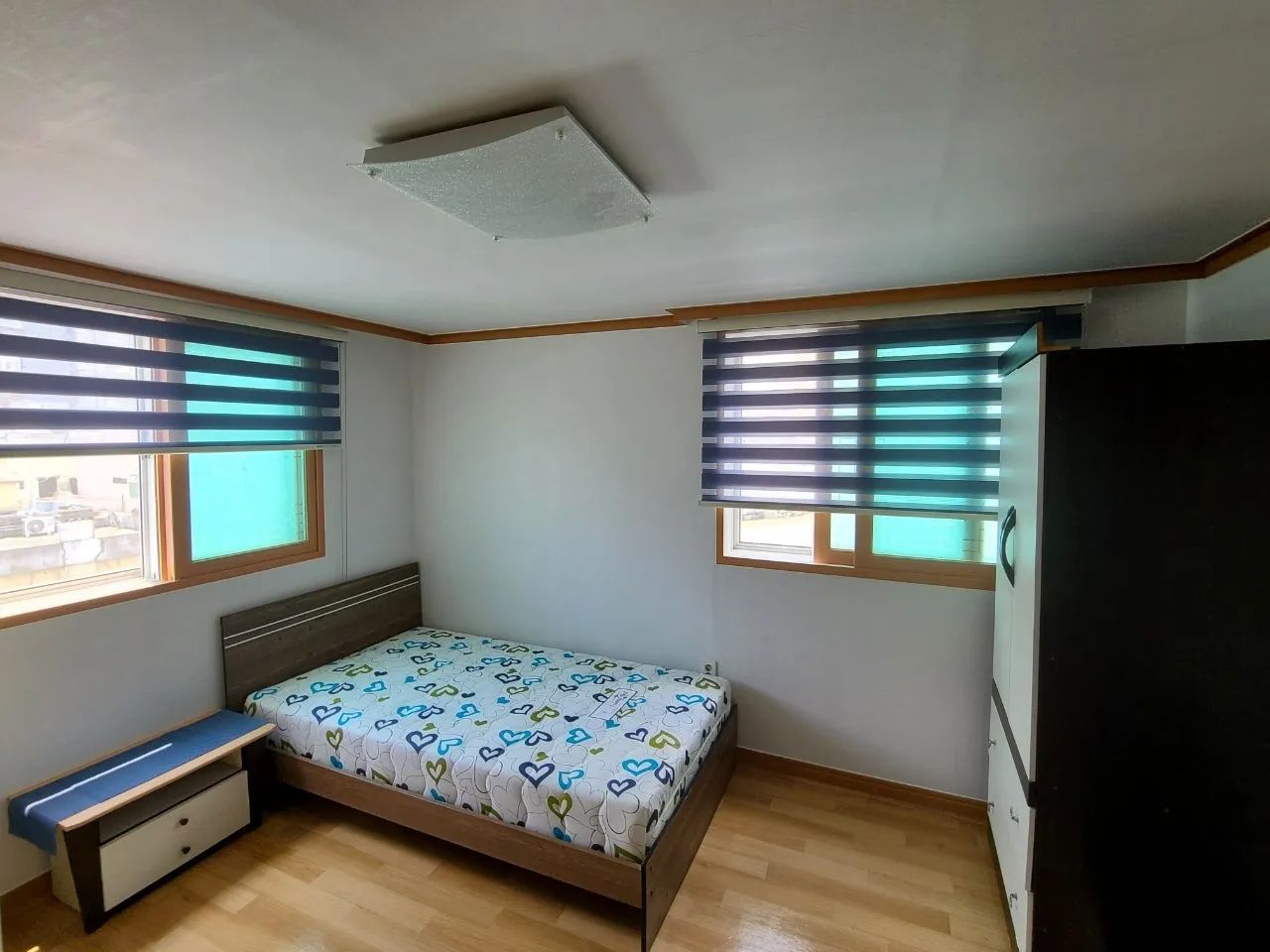 Room image 1