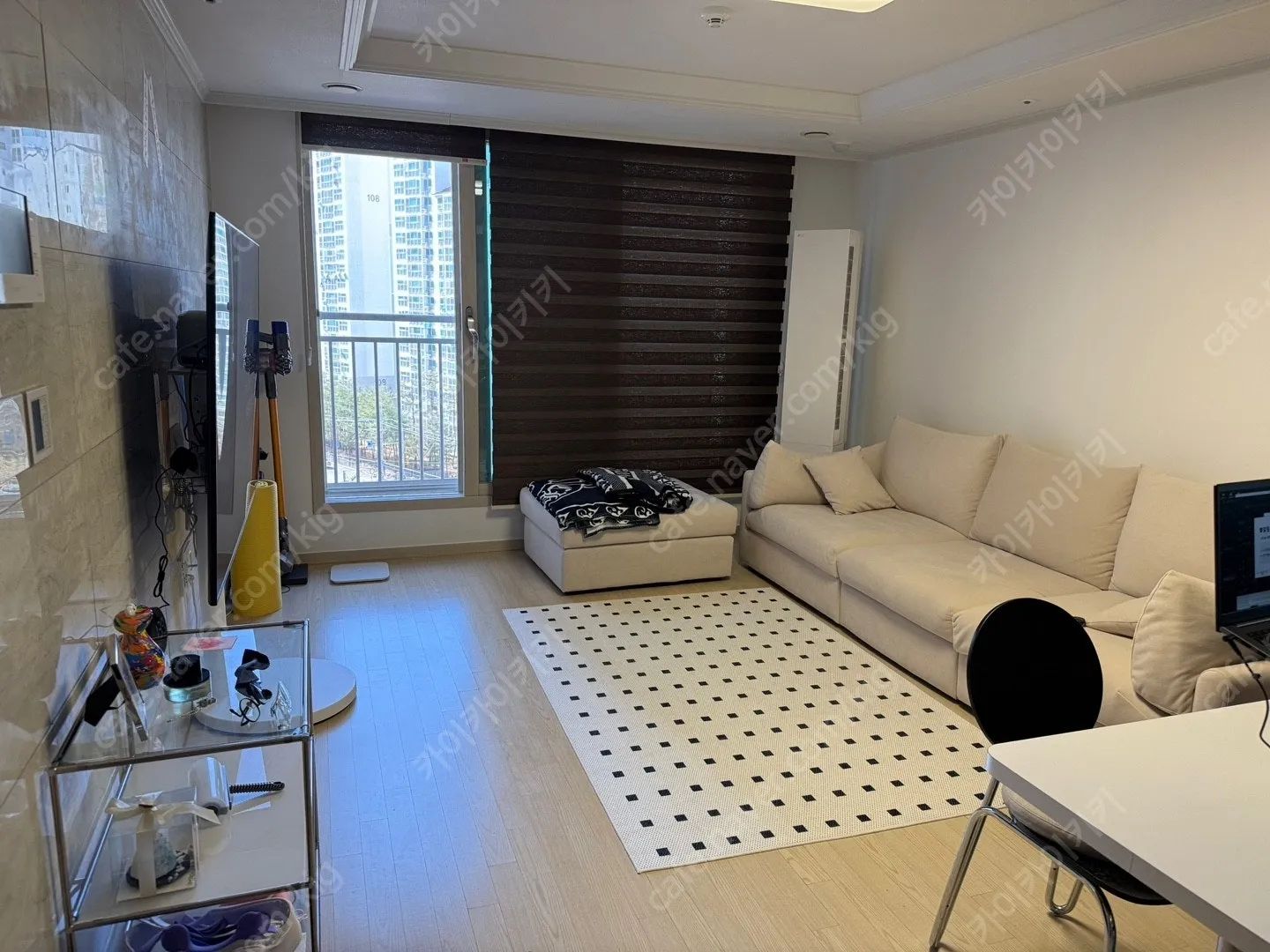 Room image 1