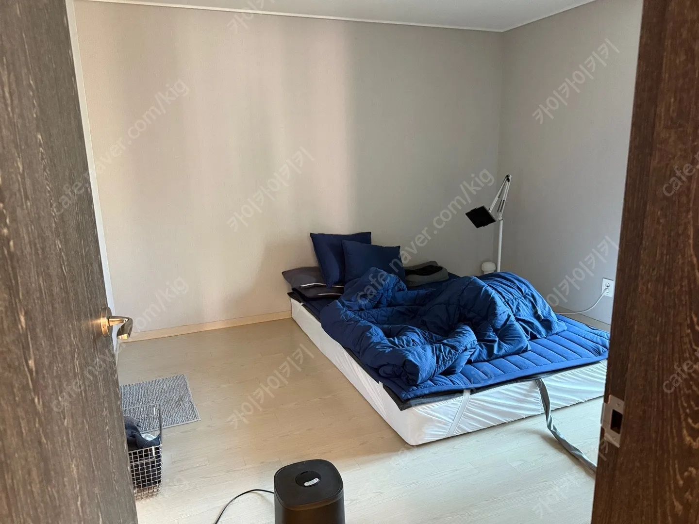 Room image 4