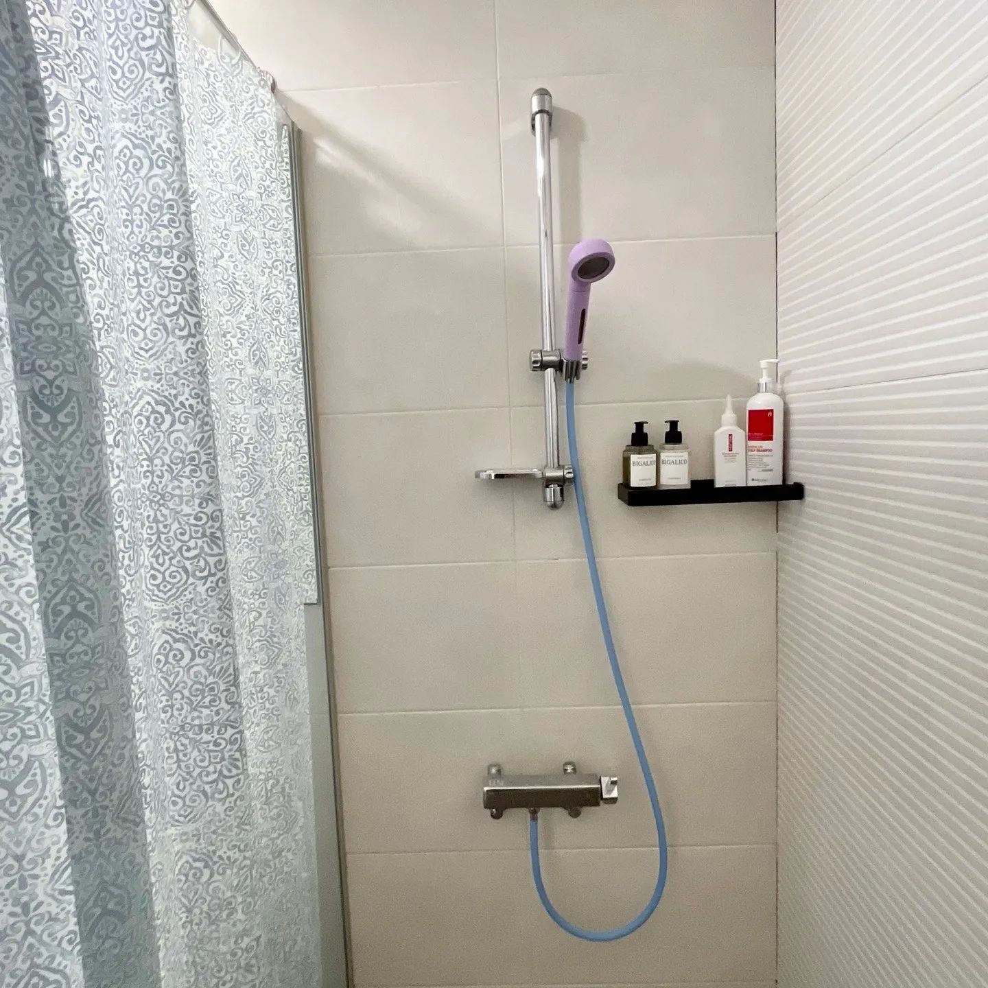 Room image 4