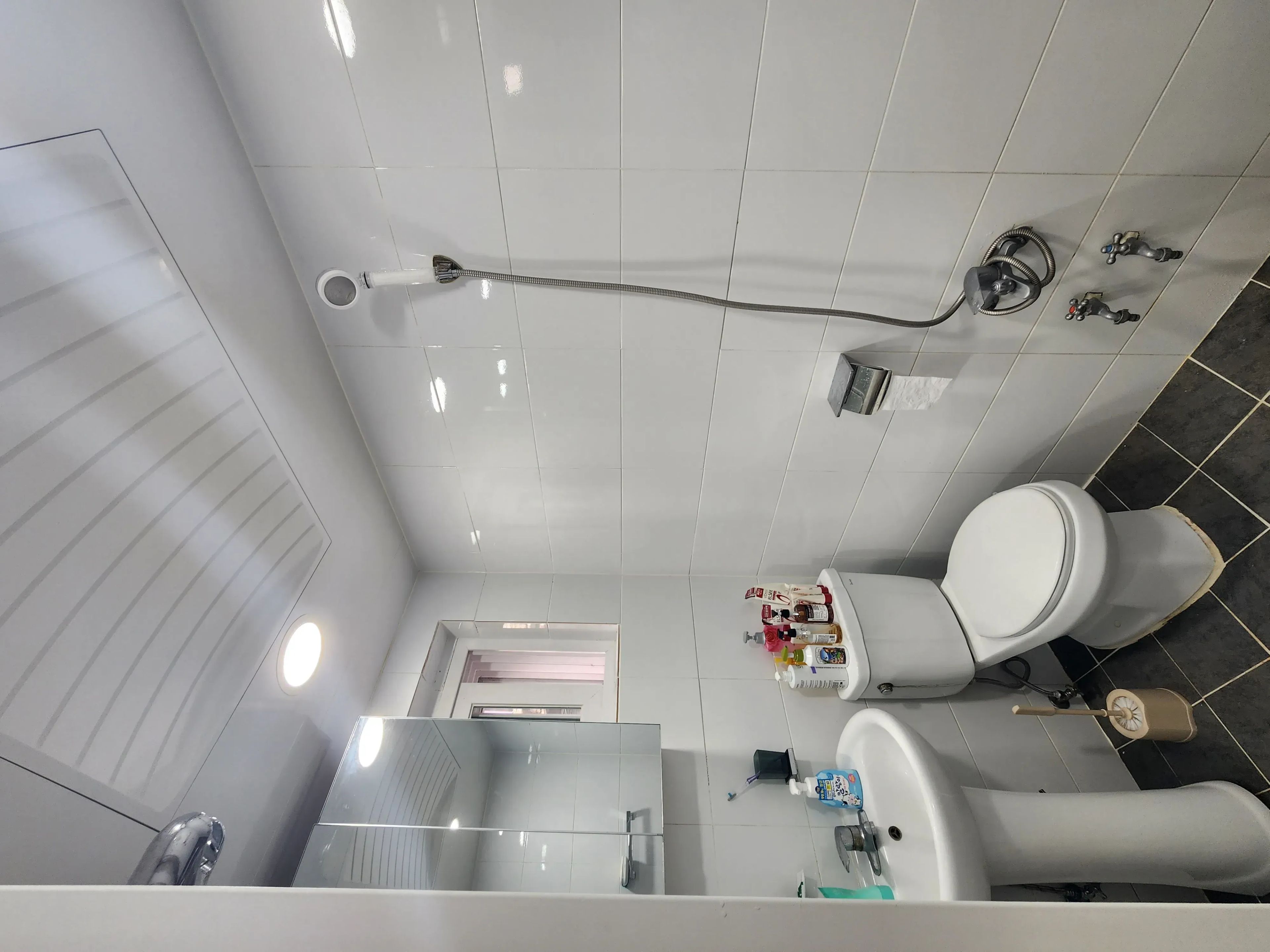 Room image 5