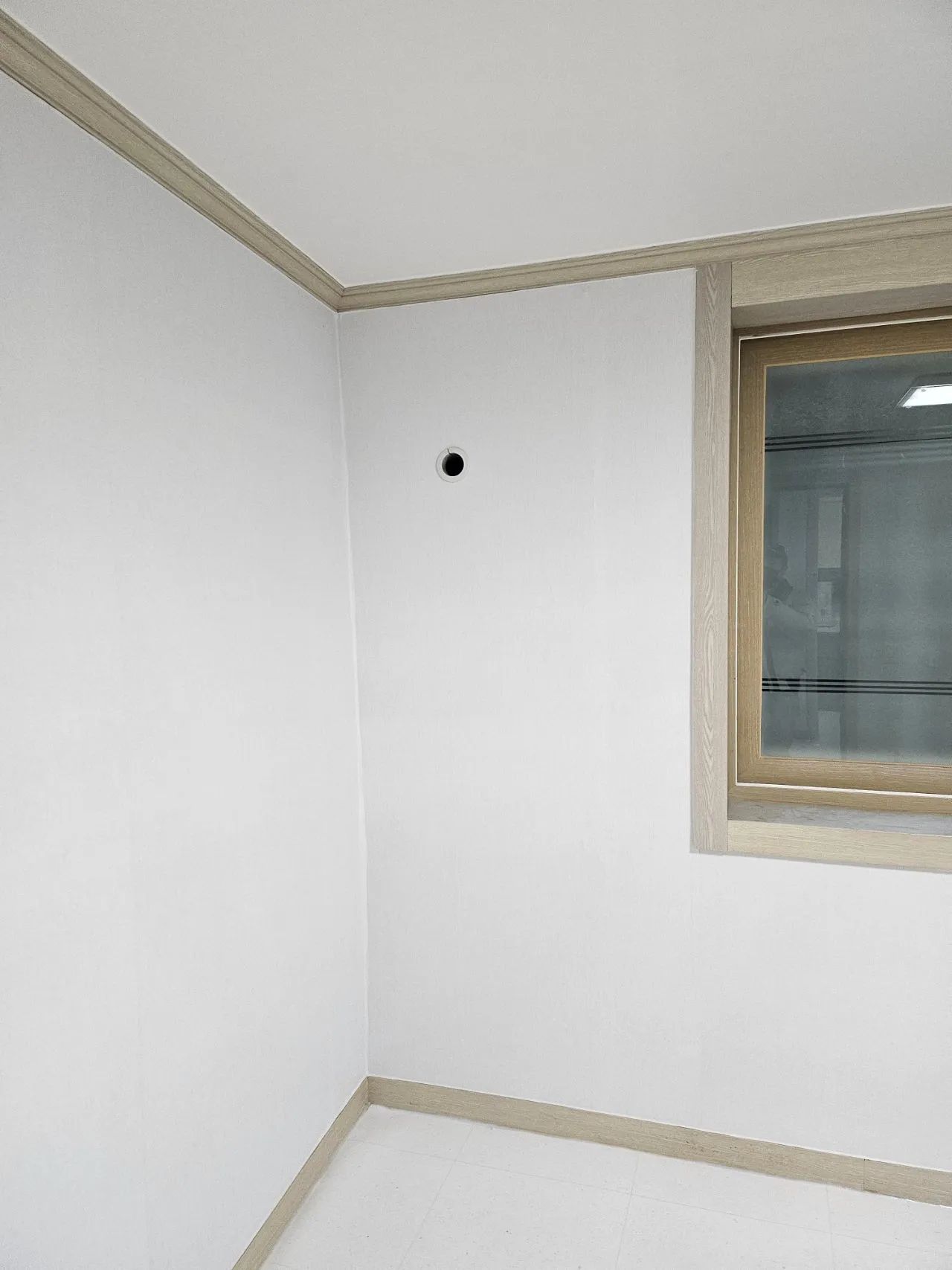 Room image 4