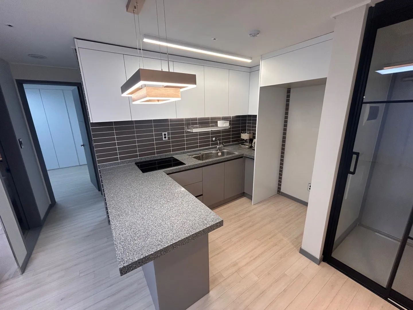 Room image 5