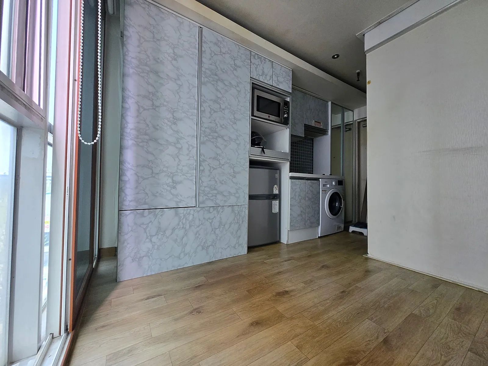 Room image 3
