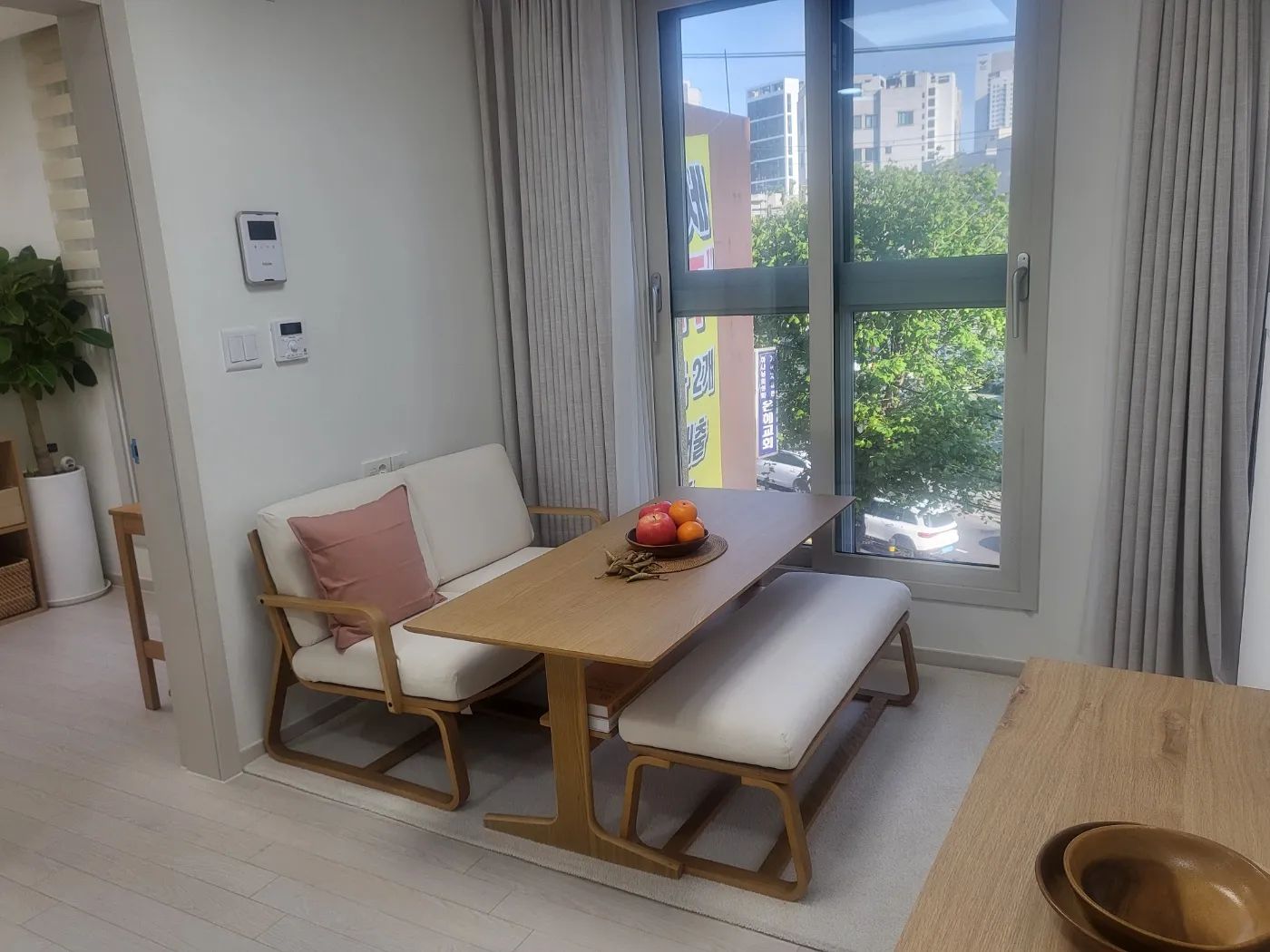 Room image 3