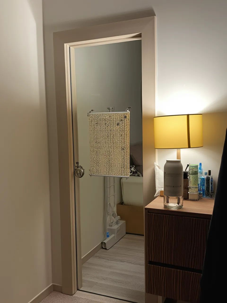 Room image 3